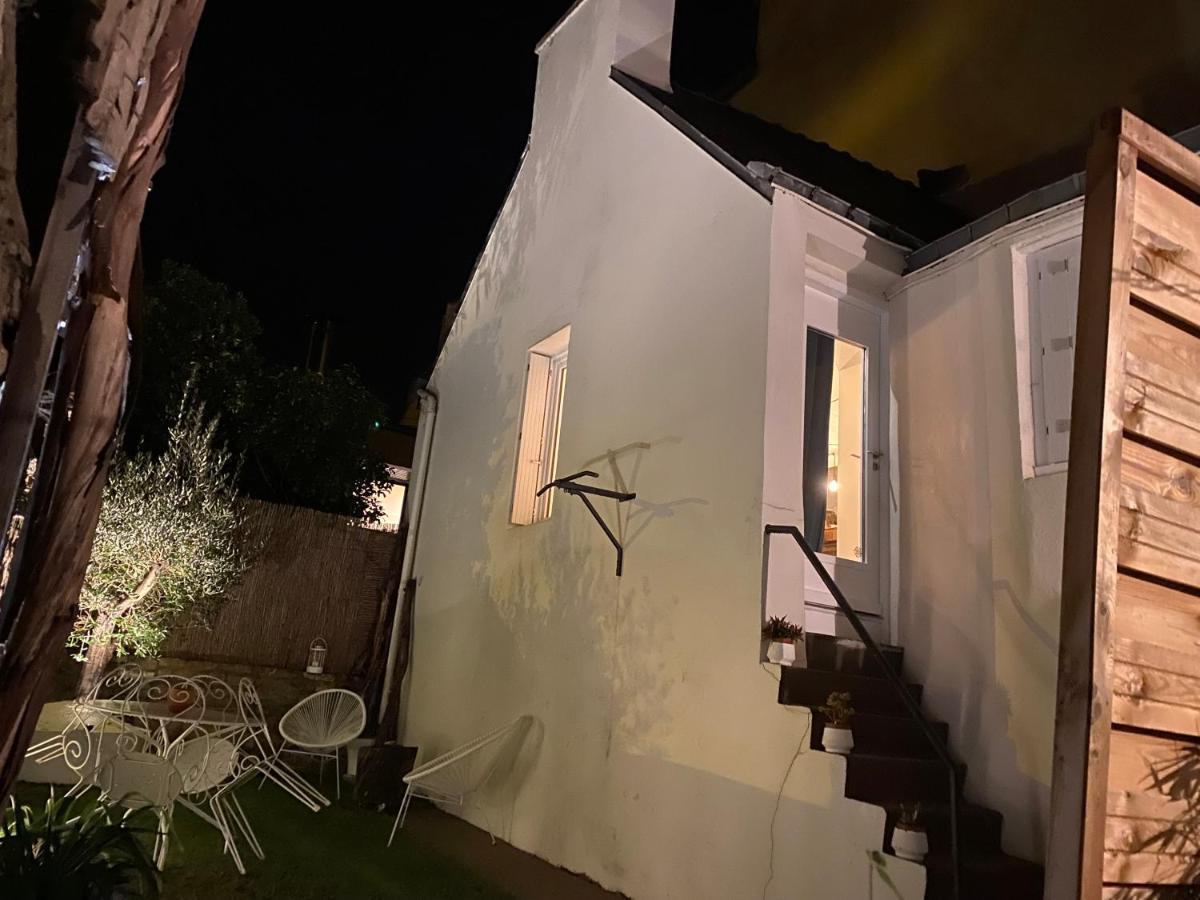 TY LAUMANN petite maison jardin sur le port de vannes avec Parking souterrain Extérieur photo